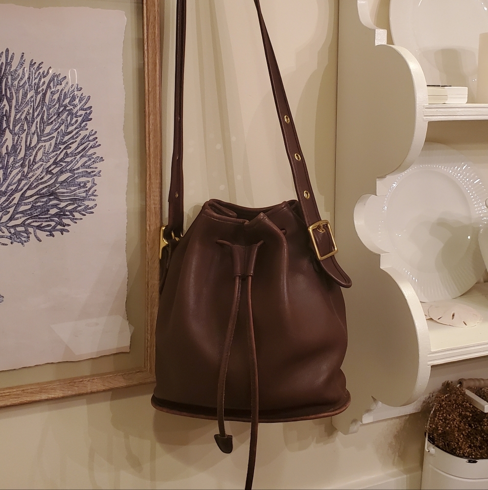 Vintage Coach bucket bag chocolate brown.  Mint condition.